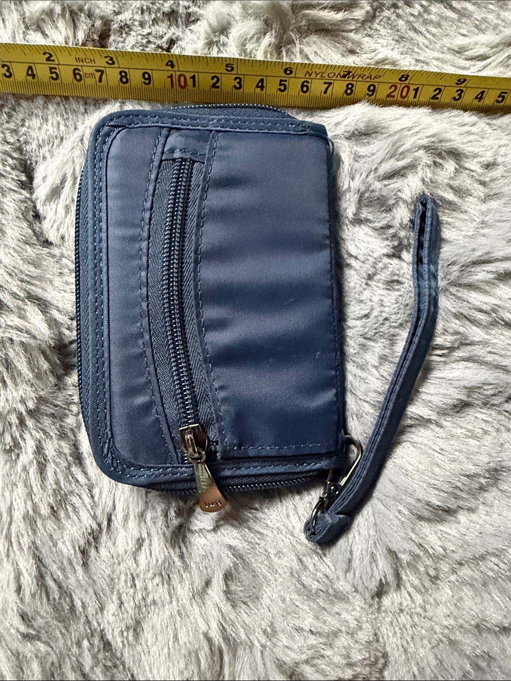 LUG Rodeo Quilted Blue Women's Card Holder Wristlet wallet - Picture 3 of 3